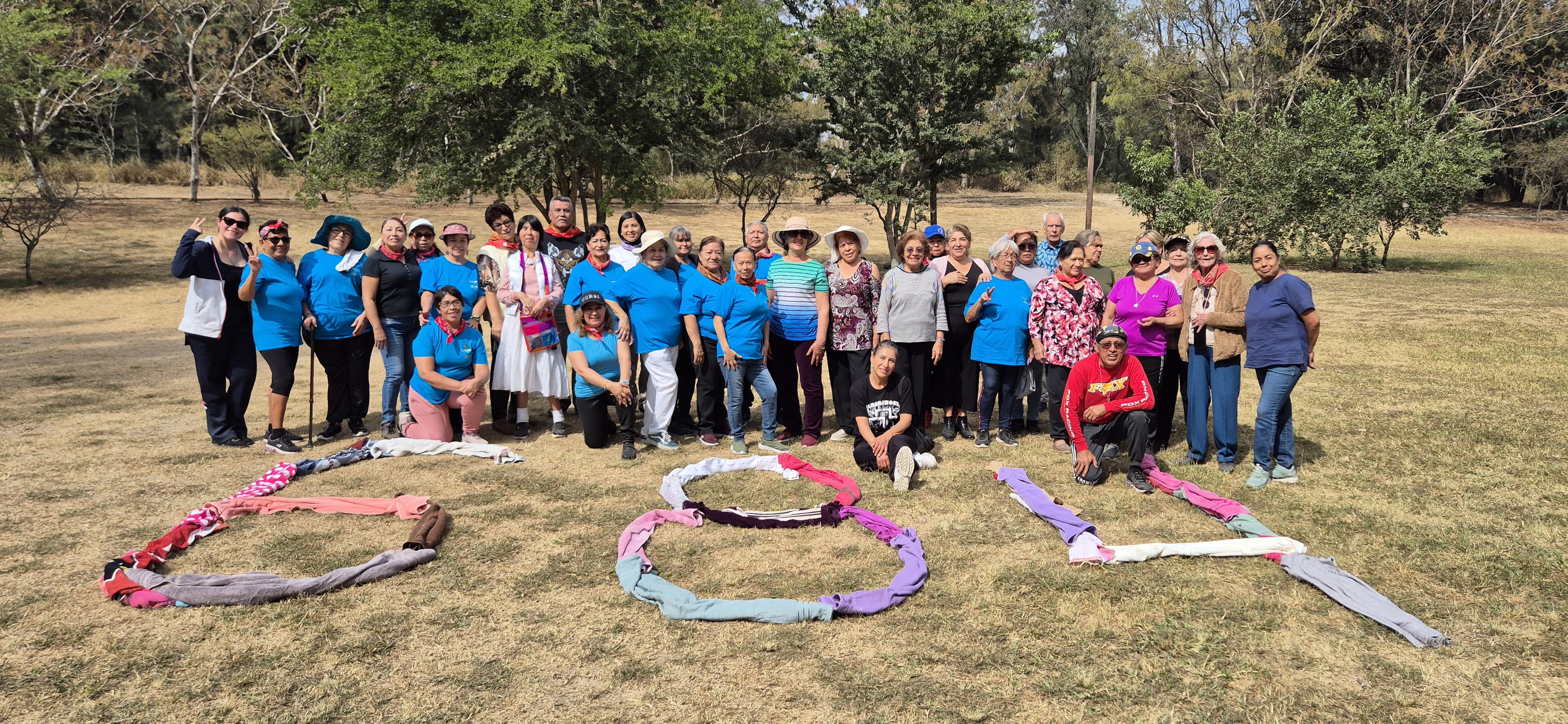 Adultos mayores se activan en el Bosque “Los Colomos"