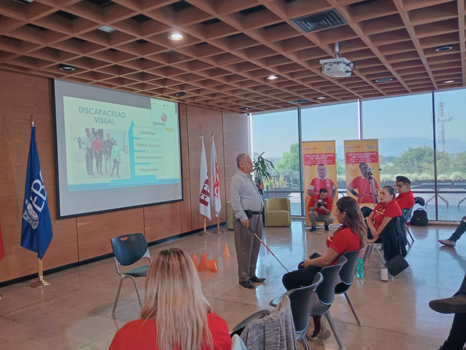 DIF Tlaquepaque impulsa la inclusión con taller "Cultura de la discapacidad" en colaboración con OXXO